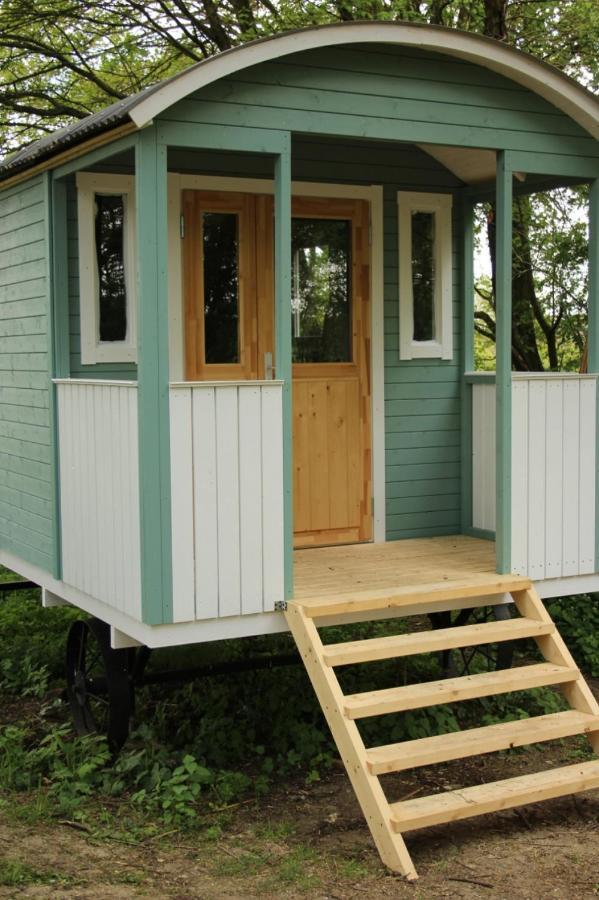 The Kestrel Shepherd Hut, Whitehouse Farm Stowmarket Exterior photo